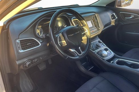 Used 2015 Chrysler 200 Limited w/ Convenience Group image 15