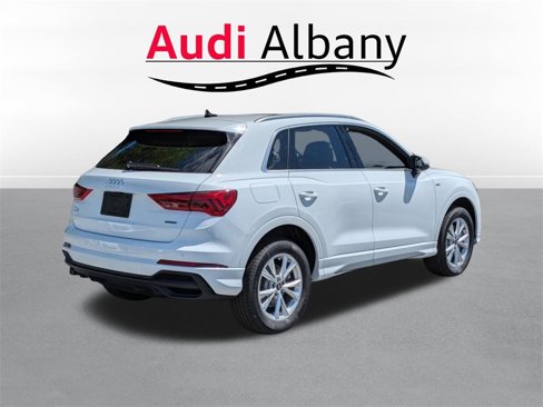 New 2025 Audi Q3 2.0T Premium image 5