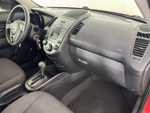 Used 2010 Kia Soul + w/ Audio Pkg image 9