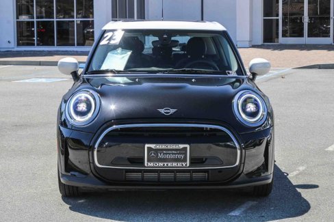 Used 2023 MINI Cooper 4-Door Hardtop image 2