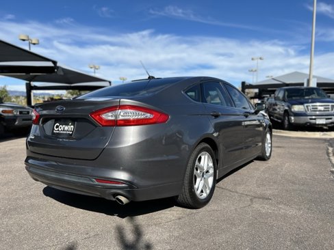 Used 2014 Ford Fusion SE image 9