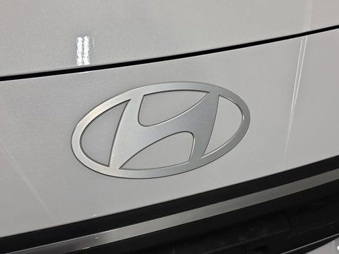 New 2025 Hyundai Elantra SE image 29