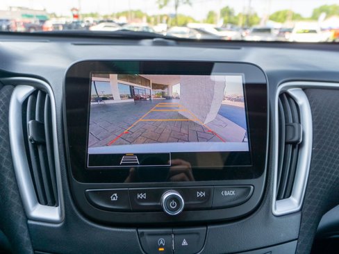 Used 2023 Chevrolet Malibu LT image 22