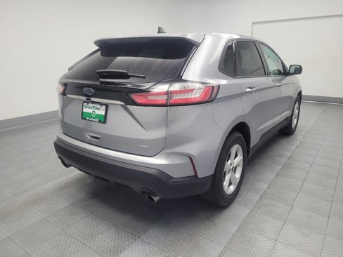 Used 2020 Ford Edge SE image 9