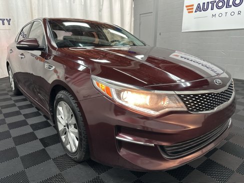 Used 2016 Kia Optima EX image 2