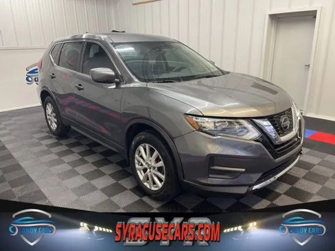 Used 2020 Nissan Rogue S image 1
