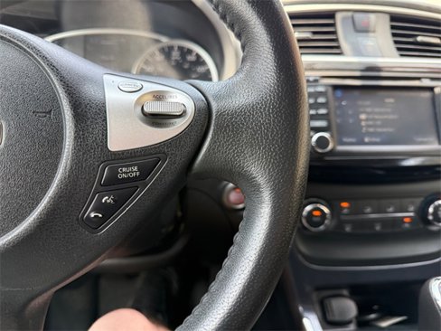 Used 2016 Nissan Sentra SR w/ Driver's Assist Package image 22