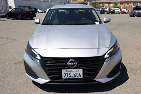 Used 2023 Nissan Altima 2.5 SV image 9
