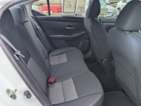 Used 2021 Nissan Sentra SV image 7