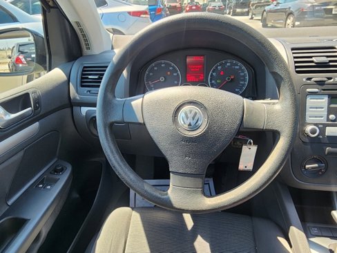 Used 2008 Volkswagen Rabbit S image 15