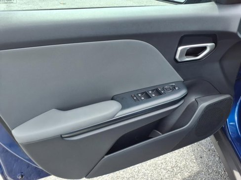 New 2025 Kia K4 LXS image 15