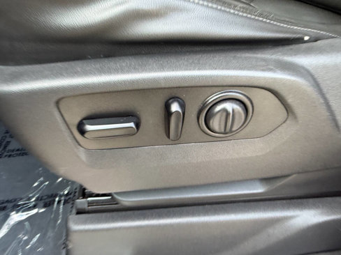 Used 2020 GMC Sierra 1500 SLT image 44