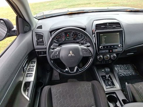 Used 2020 Mitsubishi Outlander Sport SE image 12