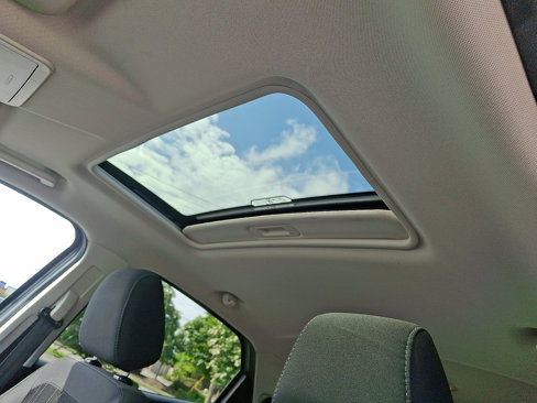 Used 2020 Ford EcoSport SE w/ SE Convenience Package image 21