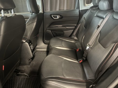 Used 2022 Jeep Compass Trailhawk w/ Trailhawk Elite Group image 8