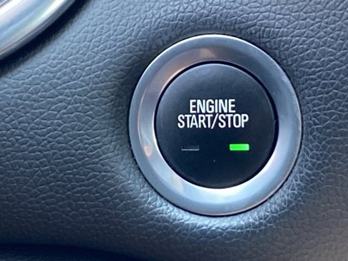 Used 2023 Chevrolet Malibu LT image 17