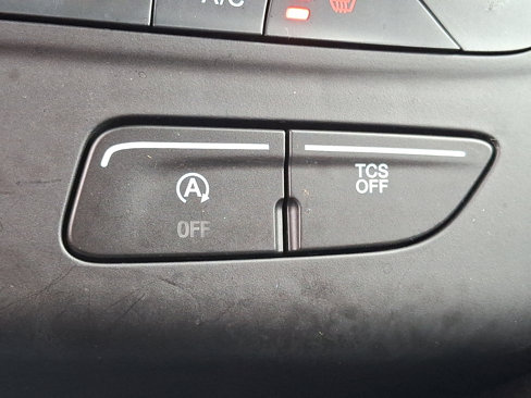 Used 2018 Ford Escape SE w/ SE Sport Appearance Package image 23