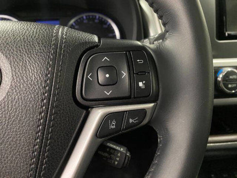Used 2019 Toyota Highlander XLE image 26