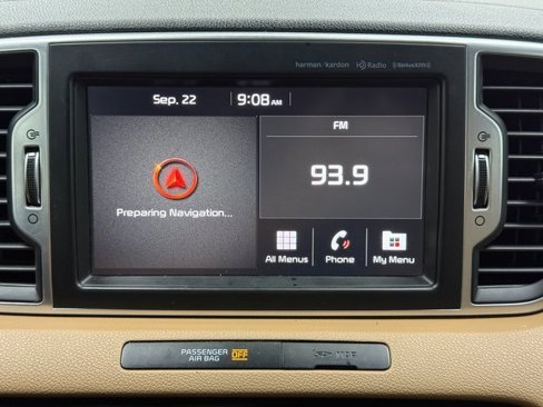 Used 2018 Kia Sportage SX image 17