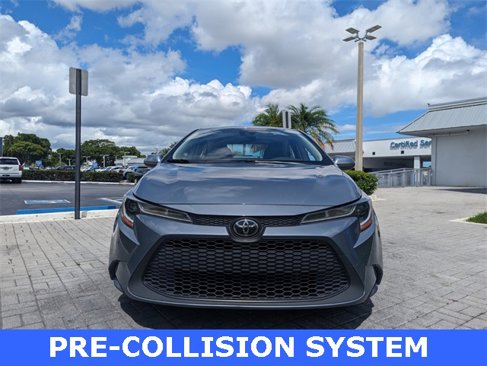 Used 2022 Toyota Corolla LE image 3