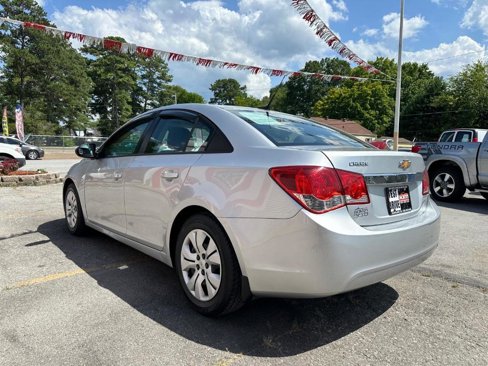 Used 2013 Chevrolet Cruze LS image 10