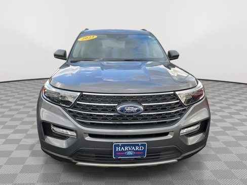 Used 2023 Ford Explorer XLT w/ Equipment Group 202A image 2