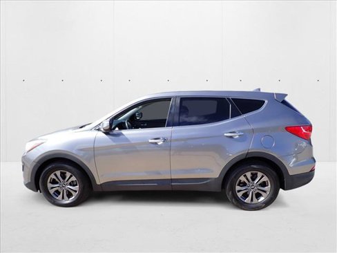 Used 2016 Hyundai Santa Fe Sport image 2