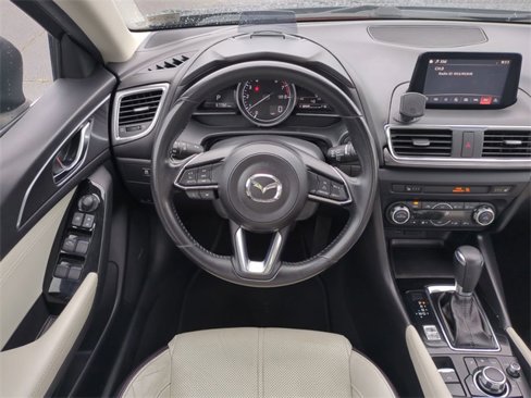 Used 2017 MAZDA MAZDA3 Grand Touring image 15