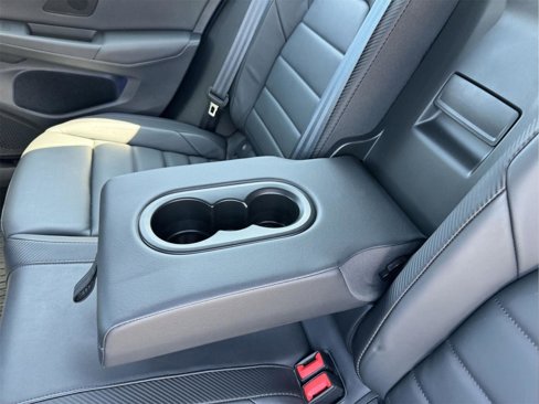 Used 2022 Volkswagen Golf R image 29