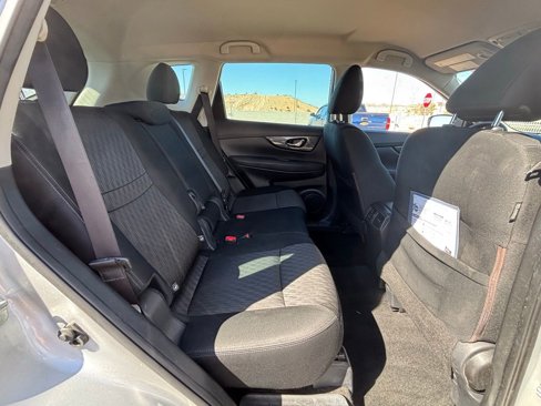 Used 2018 Nissan Rogue S image 36