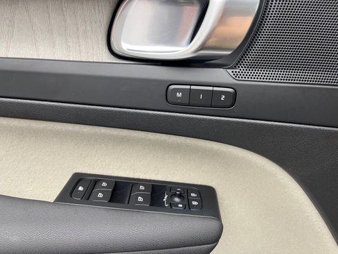 Used 2019 Porsche Macan image 22