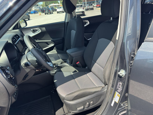 Certified 2023 Kia Soul S image 18