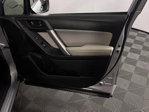 Used 2018 Subaru Forester 2.5i Premium image 34