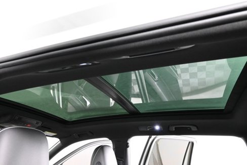 Certified 2021 Volkswagen Tiguan SE R-Line image 5