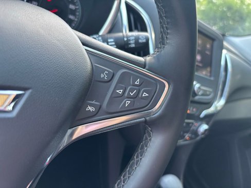Used 2023 Chevrolet Equinox LT image 28