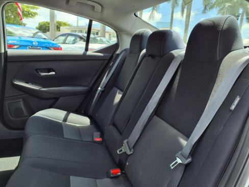 Certified 2021 Nissan Sentra SV image 14