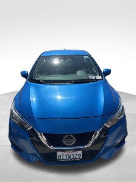 Used 2021 Nissan Versa SV image 2