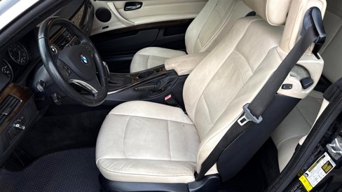 Used 2011 BMW 328i Convertible image 9