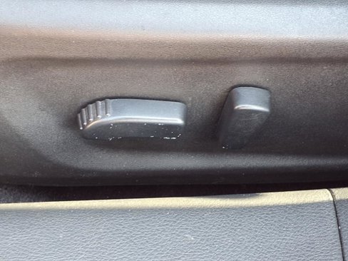 Used 2024 Nissan Altima 2.5 SV image 19