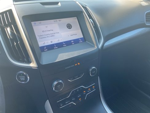 Used 2020 Ford Edge SEL w/ Convenience Package image 16