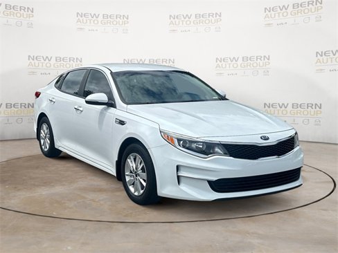Used 2017 Kia Optima LX image 7