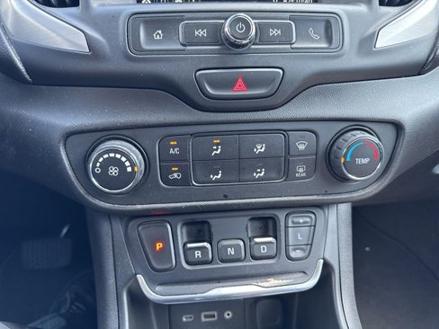 Used 2019 GMC Terrain SLE image 19