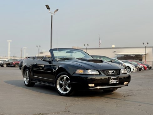 Used 2004 Ford Mustang GT image 2