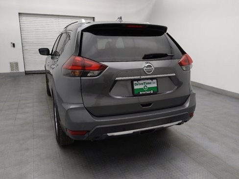 Used 2019 Nissan Rogue SV image 6