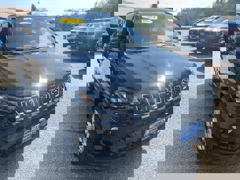 New 2025 Jeep Compass Latitude w/ Convenience Group image 3