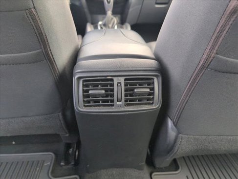 Used 2018 Nissan Rogue S image 16