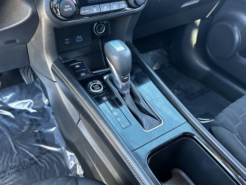 Used 2021 Nissan Kicks SV image 25