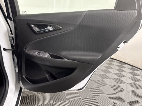 Used 2023 Chevrolet Malibu LT image 14