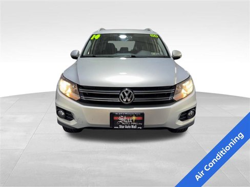 Used 2014 Volkswagen Tiguan SE image 2