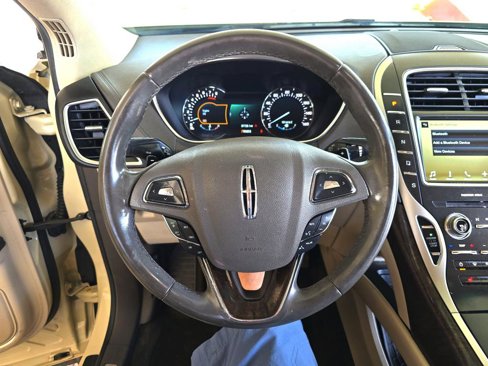 Used 2016 Lincoln MKX Select w/ Select Plus Package image 19